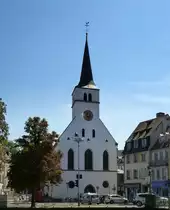 Stra�burg, die evangelische Kirche St.Wilhelm, im gotischen Stil erbaut 1307, Aug.2016