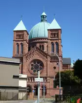Stra�burg, die Ostseite der katholischen Kirche St.Peter, Aug.2016