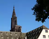 Stra�burg, der 142m hohe M�nsterturm, von 1647-1874 h�chstes Bauwerk der Menschheit, Juli 2016