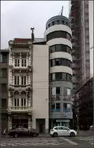 . Eigenartiger Stilmix -

Antwerpen, 18.06.2016 (M)