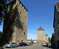Stra�burg, die drei T�rme an der Ill geh�ren zur Stadtbefestigung und wurde von 1228-1334 erbaut, Juli 2016