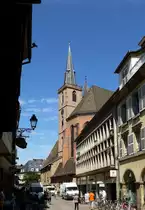 Stra�burg, Blick durch die Gro�e Stra�e (Grand Rue) zur Kirche St.Peter, Juli 2016