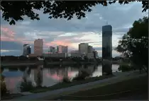 . Abend in der Donaucity -

Die Hochh�user der Wiener Donaucity in Abendstimmung.

09.10.2016 (M)