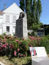 Denkmal f�r Henri Moissan in Meaux (10.07.2016)