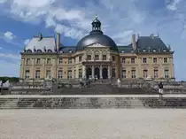 Schloss Vaux-le-Vicomte, erbaut von 1656 bis 1661 durch Architekt Louis Le Vau und des Gartenarchitekten Andr� Le N�tre. Die Innenausstattung entwarf der Maler Charles Lebrun (10.07.2016)