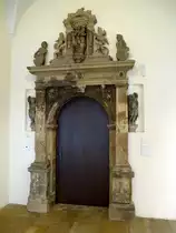 Freiburg, das Renaisannce-Portal von 1588 stammt urspr�nglich aus dem Basler Hof in Freiburg und wurde 1936 in den Kreuzgang im Augustinermuseum �bertragen, Mai 2015