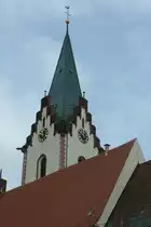 Engen, Blick zum Glockenturm der Stadtkirche, Juli 2012