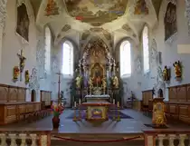 St.M�rgen, Blick in den Chorraum der Pfarr-und Wallfahrtskirche, Juli 2015