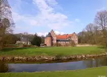 Wasserschloss Herten und Schlosskapelle befinden sich in einem Landschaftsgarten unweit der Hertener Innenstadt (Kreis RE, NRW, M�rz 2014) 