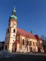 Falkenau a. d. Eger / Sokolov, Pfarrkirche St. Jakob, einschiffige barocke Kirche mit Westturm, erbaut von 1671 bis 1673 (19.02.2016)