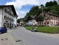 Neubeuern, H�user am Marktplatz (03.07.2016)