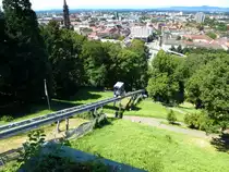 Freiburg, die 2008 neuerbaute Standseilbahn verbindet den Stadtgarten mit dem Restaurant  Dattler  am Schlo�berg, Aug.2016