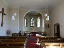 Bischoffingen, Innenraum der Ev. St. Laurentius Kirche, der Chor ist mit Fresken aus dem 15. Jahrhundert geschm�ckt (14.08.2016)