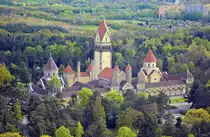 Die Kremationsanlage auf dem S�dfriedhof Leipzig vom V�lkerschlachtdenkmal aus gesehen. Aufnahme: 29. April 2017.