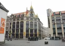 Das Geb�ude des Commerzbank in Leipzig an der Ecke Klostergasse/Thomaskirchhof. Aufnahme: 29. April 2017.