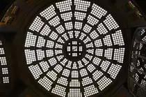 Die Dachfenster der M�delpassage in Leipzig von unten gesehen. Aufnahme: 29. April 2017.