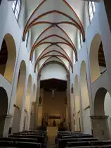 K�ln, Innenraum der Pfarrkirche St. Johann Baptist, romanisches Mittelschiff mit gotischen Gew�lbe (12.05.2017)