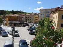 Labin, H�user um den Marschall Titov Platz (29.04.2017)