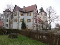Habelsee, ehem. Schloss, Dreigeschossige Zweifl�gelanlage �ber stumpfwinkligem Grundriss mit Zwerchhaus, erbaut von 1651 bis 1652 (27.11.2016)