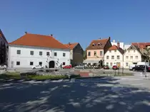 Karlovac, Stadtmuseum am Platz Josipa Jurja Strossmayera, erbaut 1670 als Palais f�r Vuk Krsto Frankopan (01.05.2017)