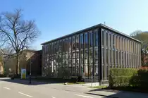 Freiburg, der moderne Neubau des Landratsamtes von 2004, vom Architektenb�ro Lehmann Offenburg, Mai 2017