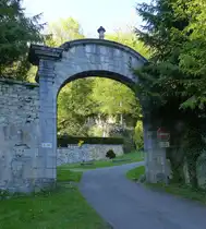 Lucelle, Eingangstor zum ehemaligen Kloster L�tzel, Mai 2017