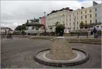 Cobh. The Promenade ist ein kleiner Park am Westbourne Place. 27.04.2017