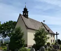 Hochstetten, die Verenenkapelle, 1139 erstmals erw�hnt, nach Zerst�rungen 1818 wieder aufgebaut mit Schulhaus am Ostgiebel, wurde bis 1869 f�r den Unterricht genutzt, Juni 2017