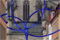 Osnabr�ck. Beim Blick vom Dom zur Marienkirche springen blaue Linien ins Auge. Sie sind Teil einer Kunstinstallation, die Felice Varini mit seinem Team auf Initiative der Kunsthalle Osnabr�ck erstellt hat. 16.07.2017