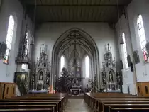 Herbertshausen, neugotische Alt�re in der kath. Pfarrkirche St. Emmeran (25.12.2016)