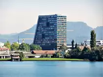 Zug, der Gesch�fts- und Wohnkomplex “UpTown” ist das h�chste Geb�ude der Stadt (Baujahr 2009 - 2011) - 21.09.2012