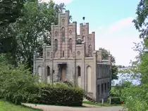 Das Matrosenhaus im Park Babelsberg vor Potsdam nahe der Havel am 09. August 2017.