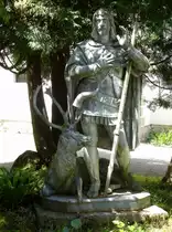 Bistra, J�gerdenkmal im ehemaligen Klosterhof, Juni 2017