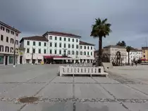 Palmanova, Piazza Grande in der Altstadt, sechseckiger Zentralplatz (06.05.2017)