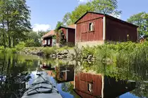 Traditionelle schwedische Holzh�user im Urlaubs- und Erholungsort �devata in Sm�land. Aufnahme: 19. Juli 2017.