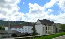 Bellelay, das Kloster wurde 1142 erstmals erw�hnt, seit 1891 beherbergen die Geb�ude eine psychatrische Klinik, Mai 2017