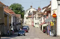 Storgatan in Vimmerby. Die schwedische Schriftstellerin Astrid Lindgren wurde in Vimmerby geboren.
Aufnahme: 21. Juli 2017.