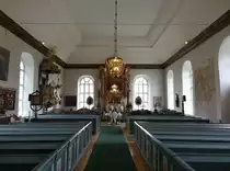 Lillh�rdal, Innenraum der Ev. Kirche, Altar und Kanzel von 1770, erbaut von Johan Edler (17.06.2017)