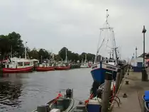 Alter Strom - rechtseitiges Ufer -  in Warnem�nde am 30 August 2017.