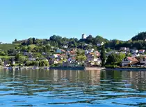 Mannenbach mit Schloss Salenstein. Mannenbach liegt am S�dufer des Untersees gegen�ber der Insel Reichenau - 03.09.2013