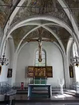 Bolln�s, Chor mit Fl�gelaltar aus dem 16. Jahrhundert in der Ev. Kirche (21.06.2017)