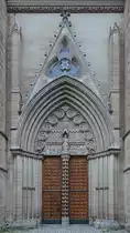 Das imposante Eingangsportal der Domkirche von Link�ping. (Juni 2012)