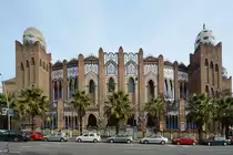 La Monumental,  die letzte Stierkampfarena Kataloniens ist heute Austragungsort f�r Konzerte und Zirkusveranstaltungen. (Dezember 2011)