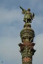 Die Bronzestatue des Christoph Kolumbus auf dem gleichnamigen Denkmal. (Barcelona, Dezember 2011)