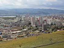 14. September 2017, Blick auf Krasnojarsk am Fluss Jenissei und an der Transsibirischen Eisenbahn. Krasnojarsk ist die drittgr��te Stadt Sibiriens.