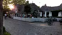 Ein Caf� in Nieblum (F�hr/Nordfriesland) am Abend des 9. Juli 2017