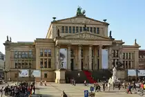 Das Konzerthaus Berlin auf dem Gendarmenmarkt im Stadtteil Mitte. (November 2014)v