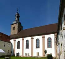Klingenm�nster, Innenbereich des ehemaligen Klosters mit Ostfl�gel (rechts), Klosterkirche und Westfl�gel (links), Sept.2017