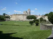 Celles-sur-Belle, Abbaye royale Notre-Dame, k�nigliche Abtei aus dem 17. Jahrhundert am Jakobsweg (14.07.2017)