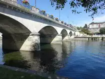 Cognac, Br�cke Pont Neuf �ber die Charente (15.07.2017)